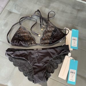 Beach Bunny bikini top size M and bottom size XS